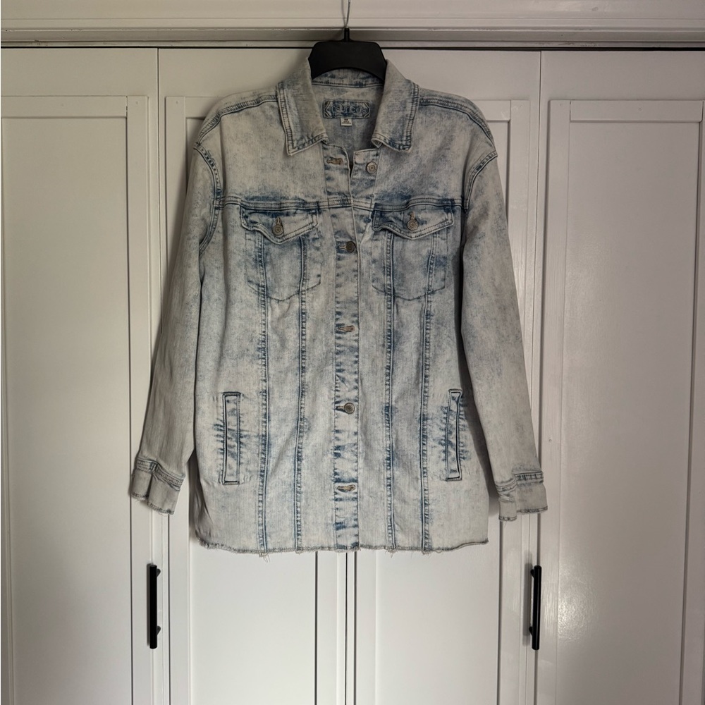 Light Acid Wash Denim Jacket